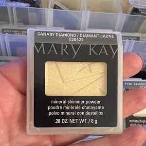 Mary Kay Canary Diamond Mineral Shimmer Powder